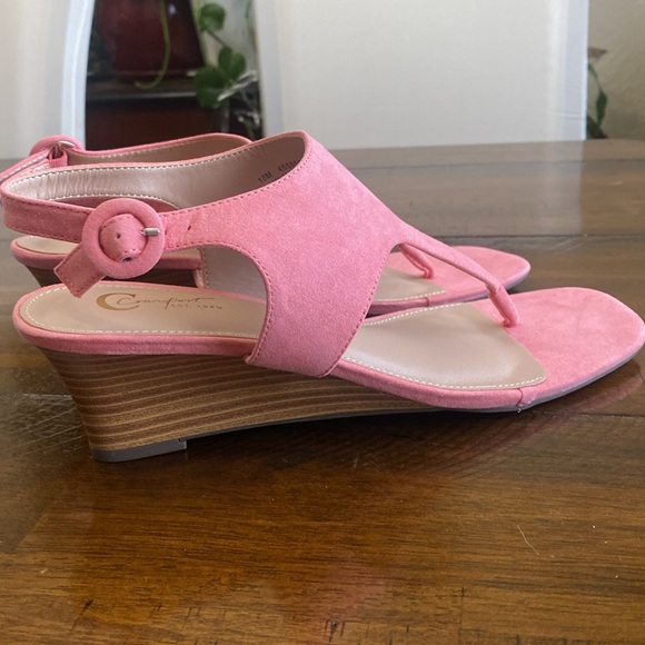 Cato Faux Suede Thong Wedge Sandals - Picture 7 of 8